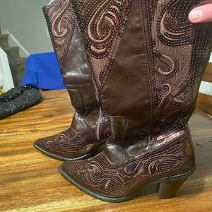John fashion boots never worn